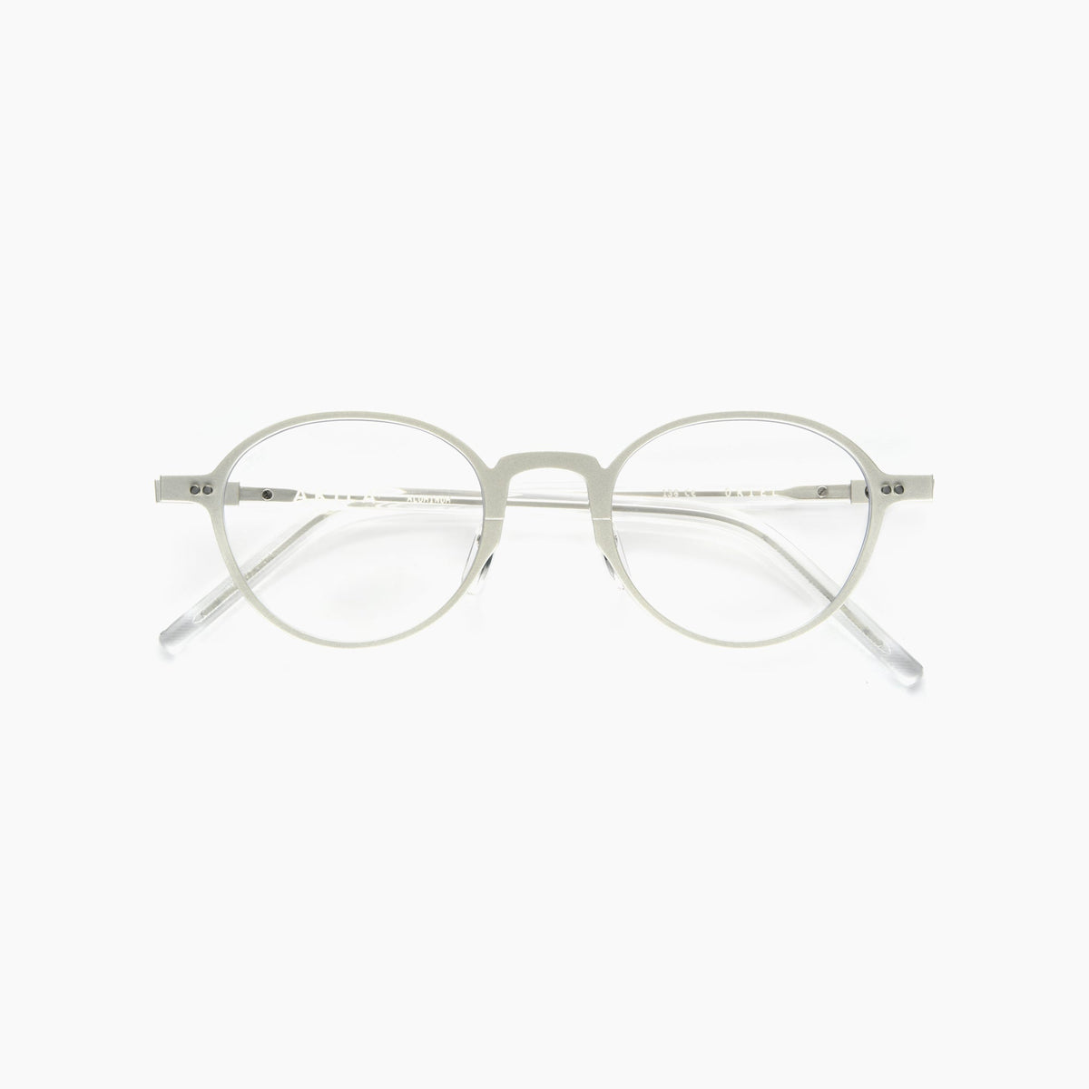 Oriel — Matte Silver