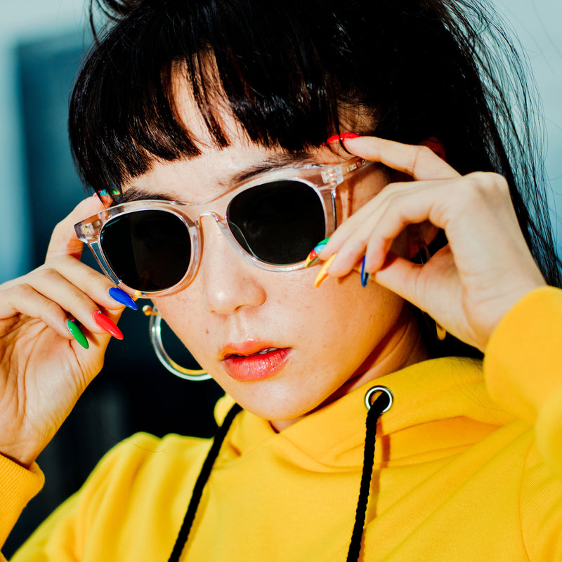 AKILA エッセンシャルズ、ファースト コレクション