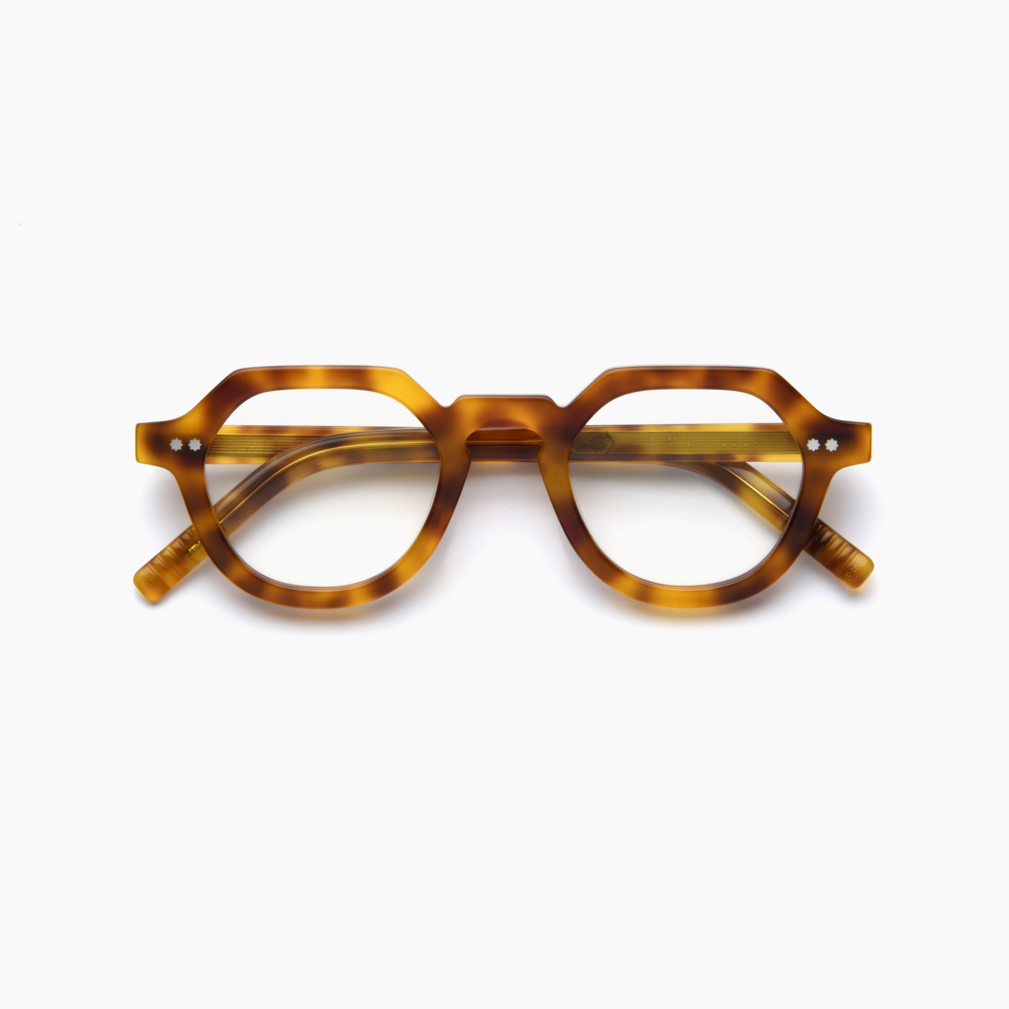 Lola Optical – AKILA