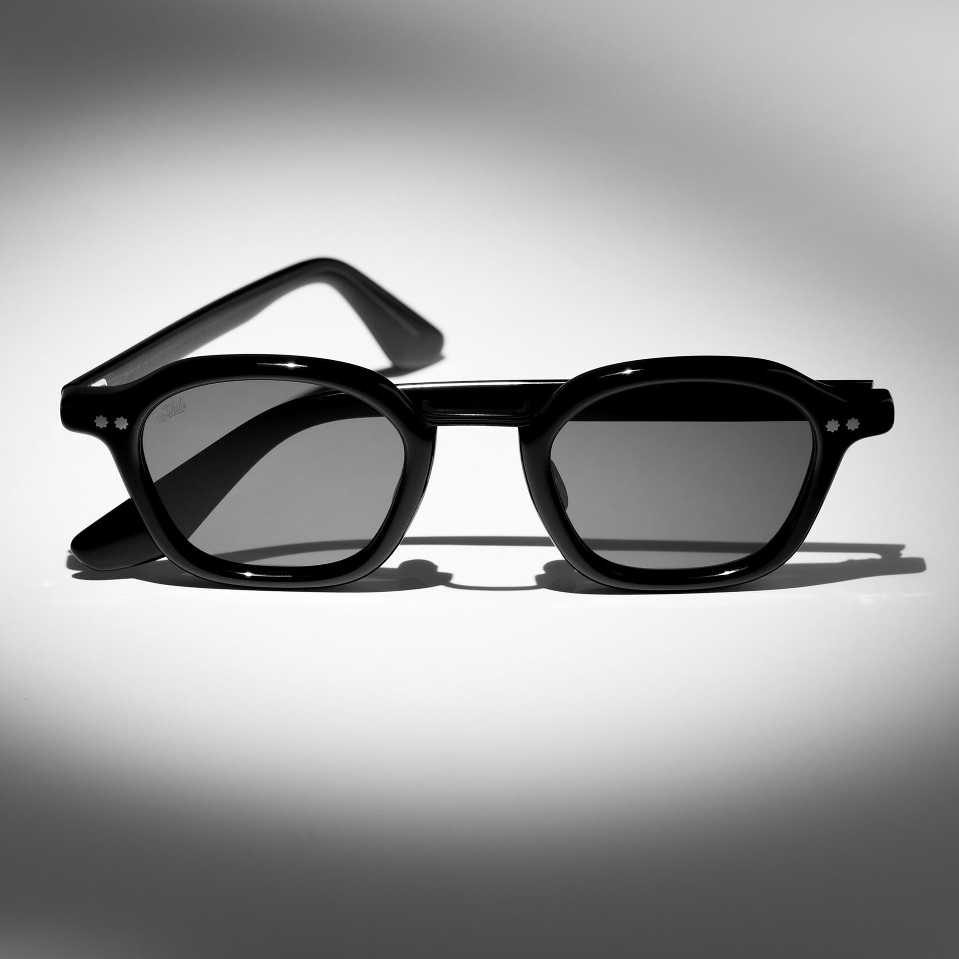 Black / Black