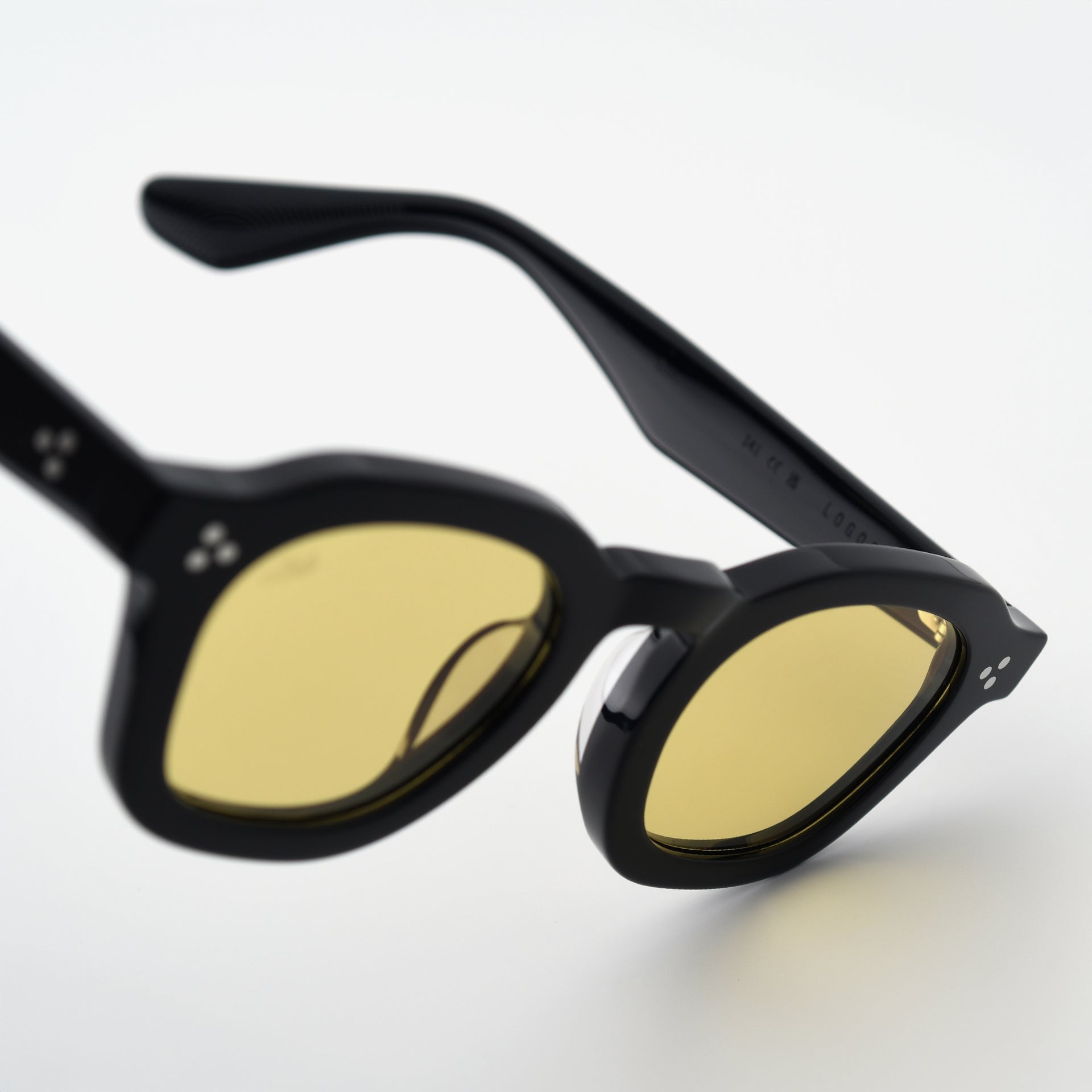 Black / Yellow