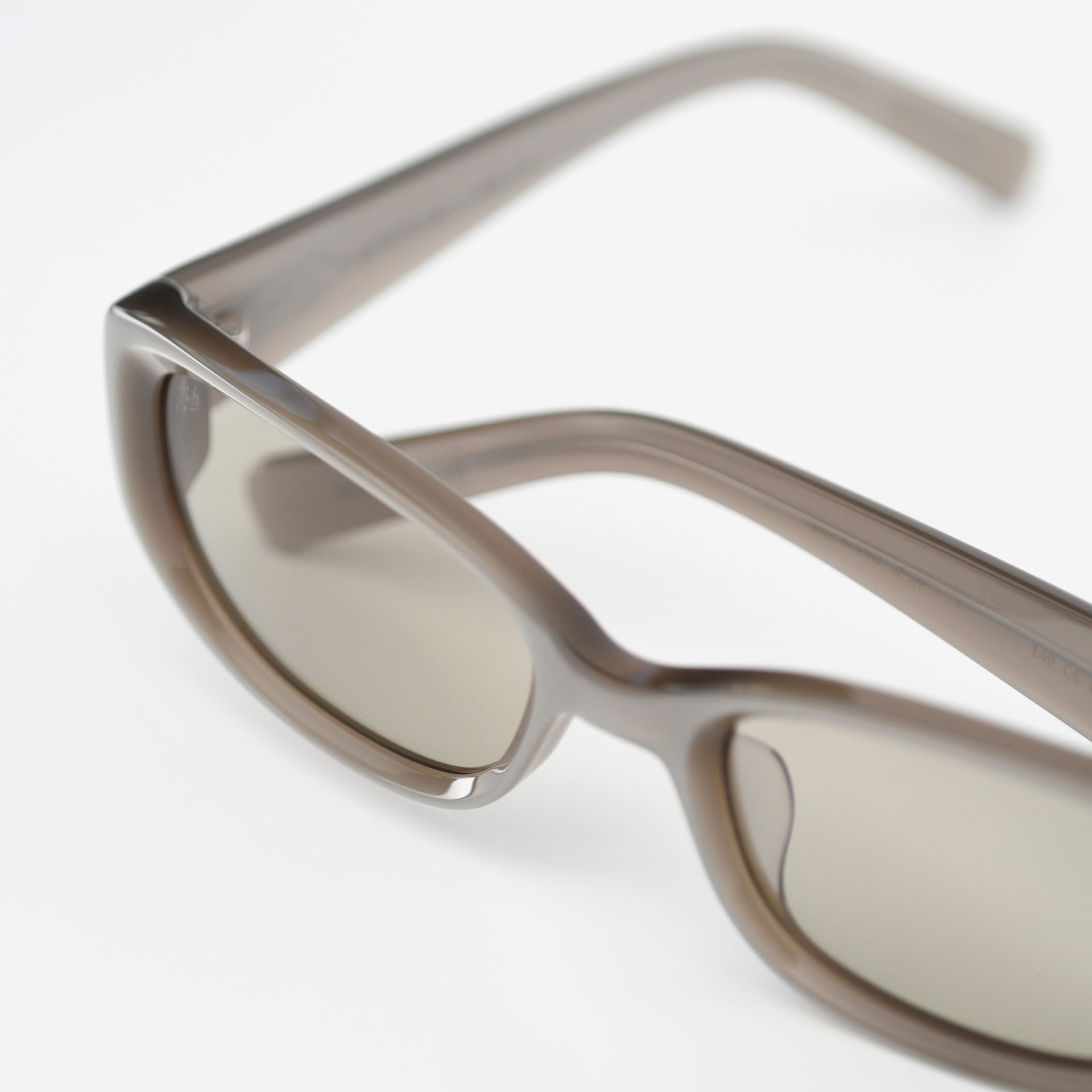 Sterling / Warm Grey