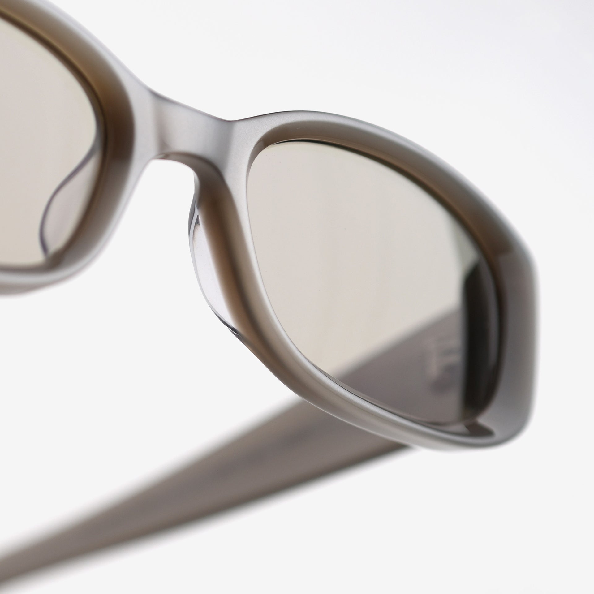 Sterling / Warm Grey