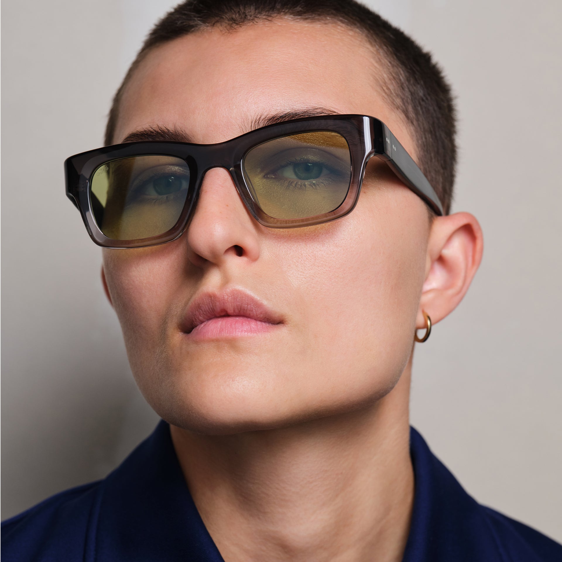 Grey Gradient / Lt Green